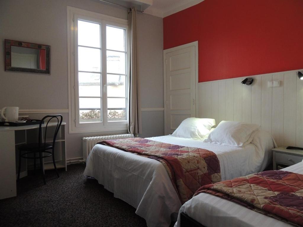 Hotel Le Hussard アランソン 部屋 写真